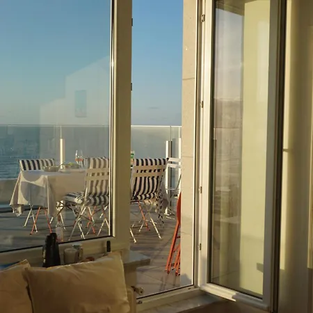 Appartamento Zonnig Penthouse Met Panoramisch Zeezicht